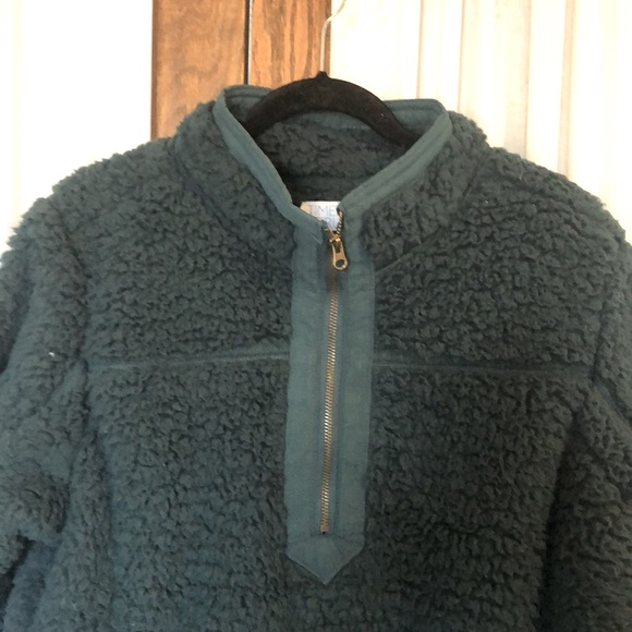 Time and Tru Dark Green Sherpa Pullover - Picture 2 of 7